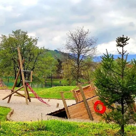 Βίλα Riverside Plaza Bihać