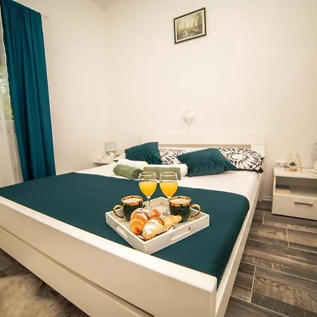 Riverside Plaza Villa Bihać